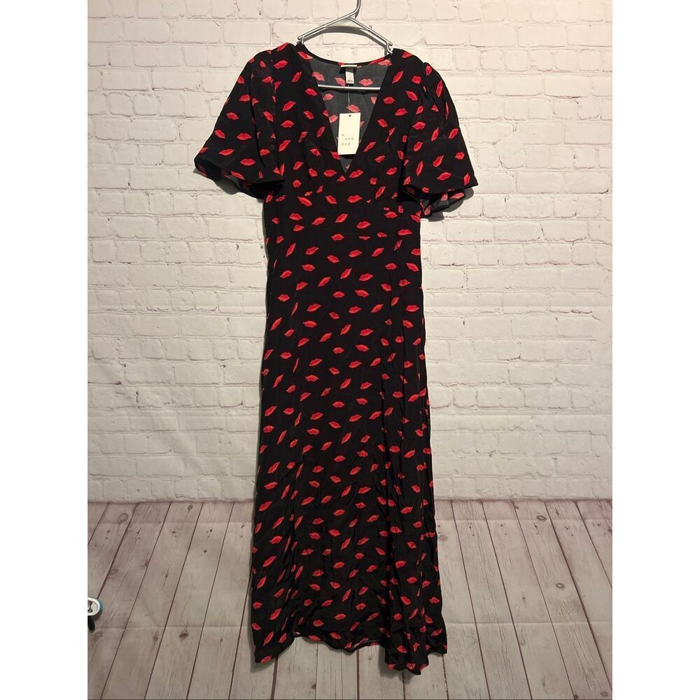A New Day Lip Print Midi Dress Size 4 Red & Black Flutter Sleeve Dress - Picture 2 of 3